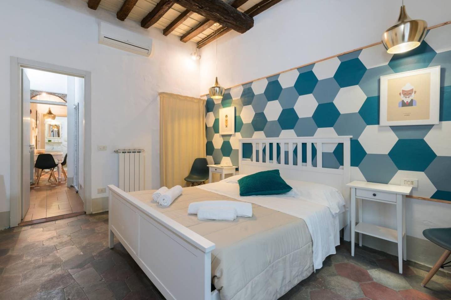 F4 - Santa Croce One Bedroom Flat 2 To 4 Guests فلورنس المظهر الخارجي الصورة